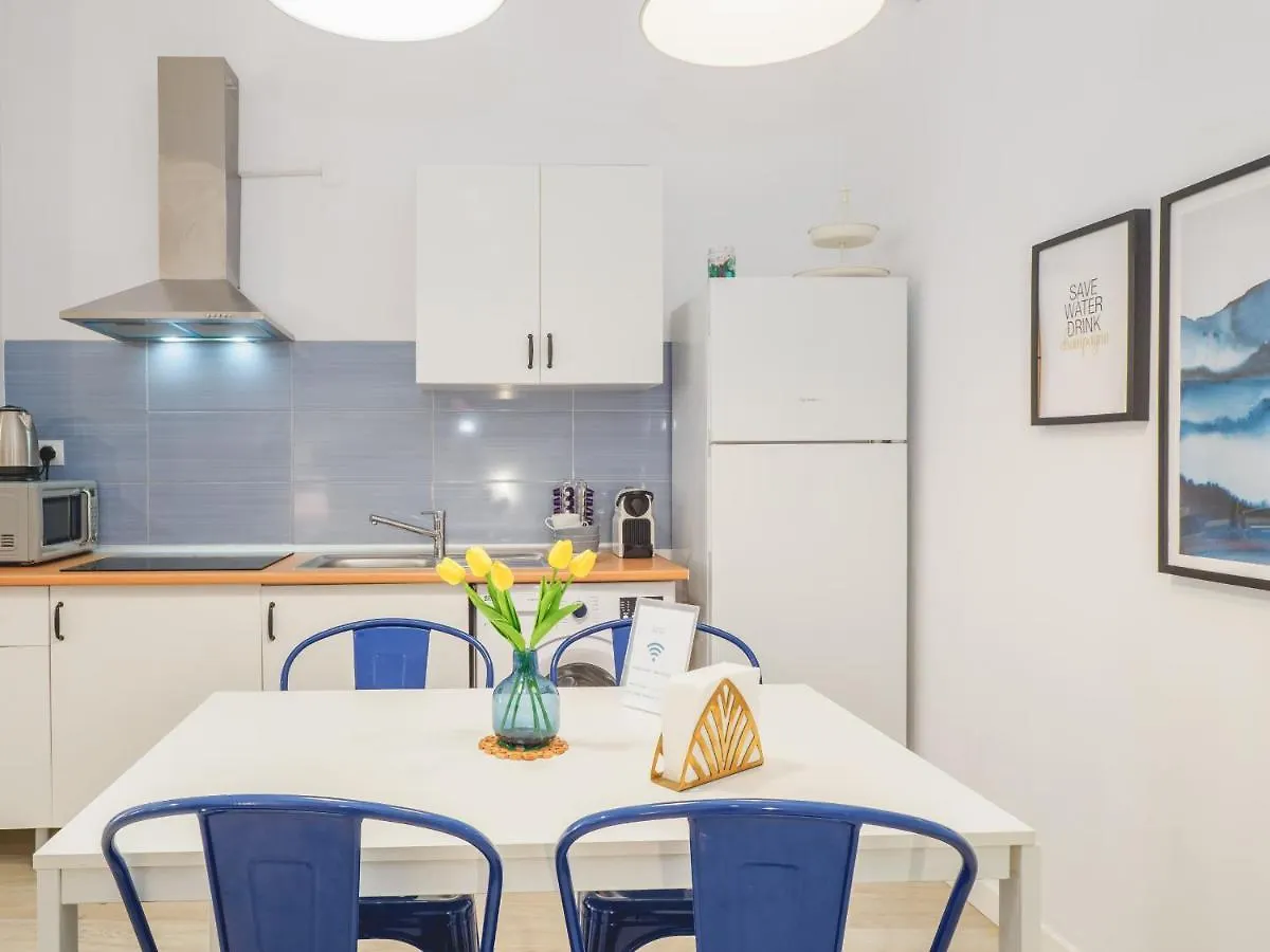 Cubo'S Malaga Center El Molinillo Apartment