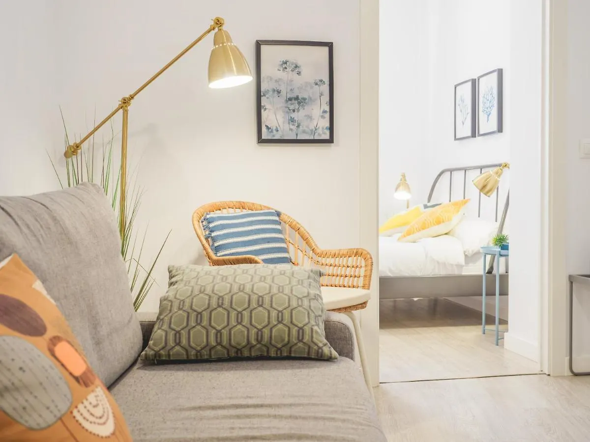 Cubo'S Malaga Center El Molinillo Apartment